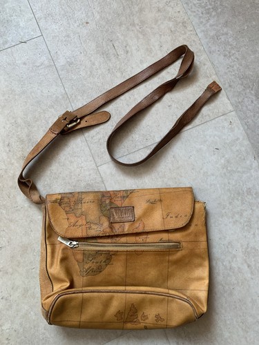 Damaged authentic alviero - damaged,